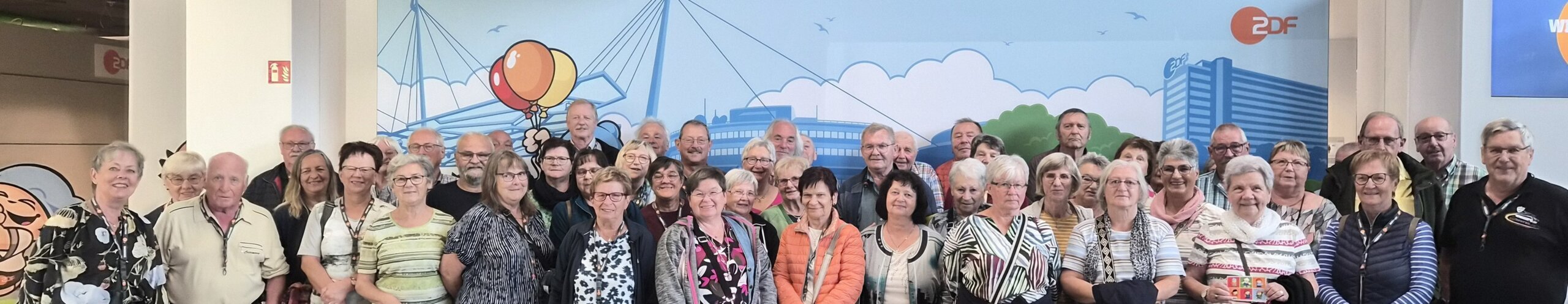 Die onTour-Reisegruppe erlebte fünf abwechslungsreiche Tage in Hessen und im Spessart – von Rüdesheim und Frankfurt bis zum Schloss Mespelbrunn und dem geplanten Überfall der Spessarträuber.